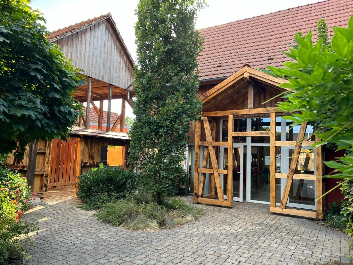 Les Authentics - Le Domaine D'Autrefois & Spa Bolsenheim Esterno foto
